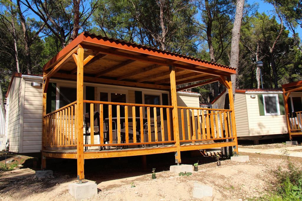 Mobile Homes Holiday Dream 바스카보다 객실 사진